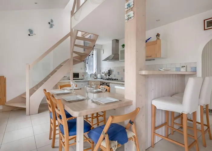 Holiday home Maison A 300 M De La Plage! *